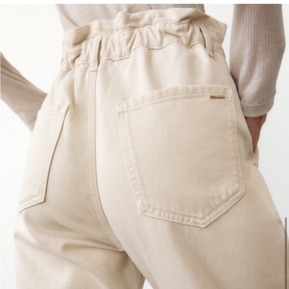 ZARA Paper Bag Barrel Pants in Cream Denim - Picture 5 of 12